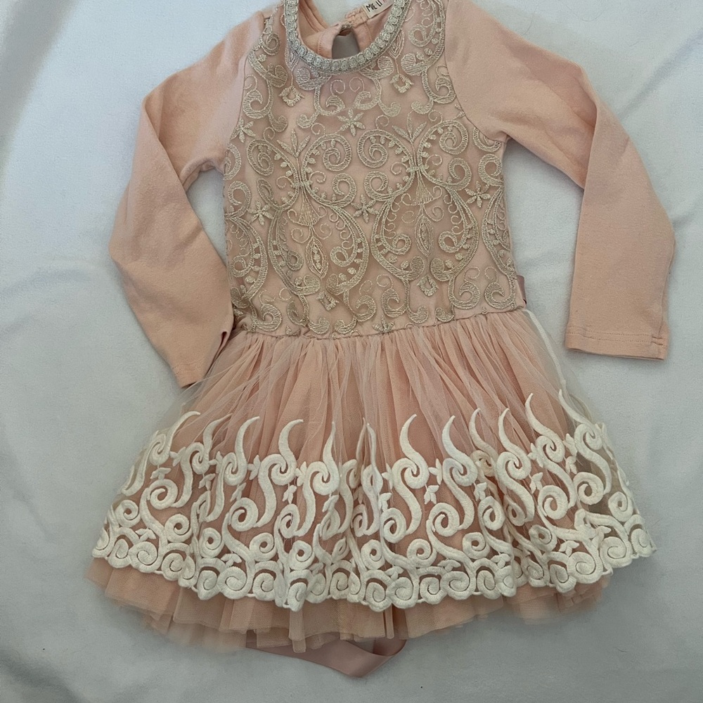 Girls dress